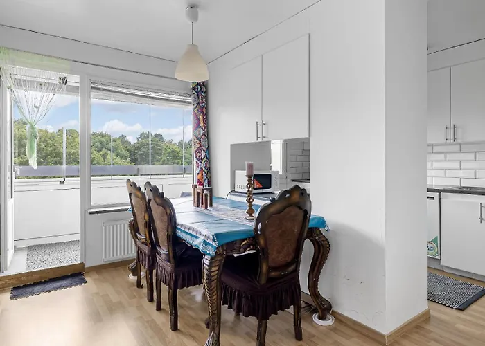 Jude Apartments